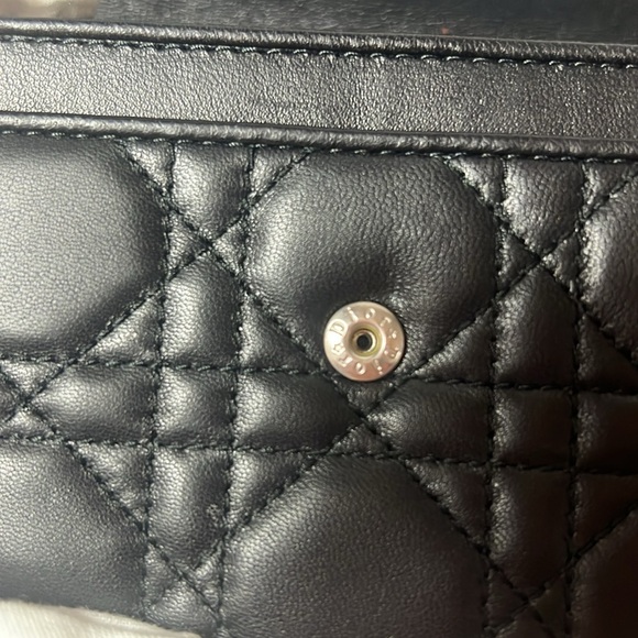 CHRISTIAN DIOR BLACK LAMBSKIN CANNAGE LADY DIOR RENDEZOUS WALLET ON CHAIN - Picture 16 of 17